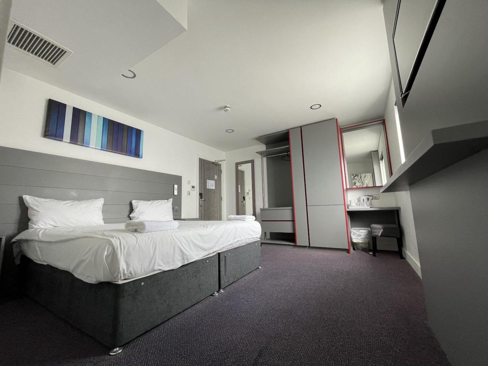 Ilford Hotel Goodmayes Kamer foto