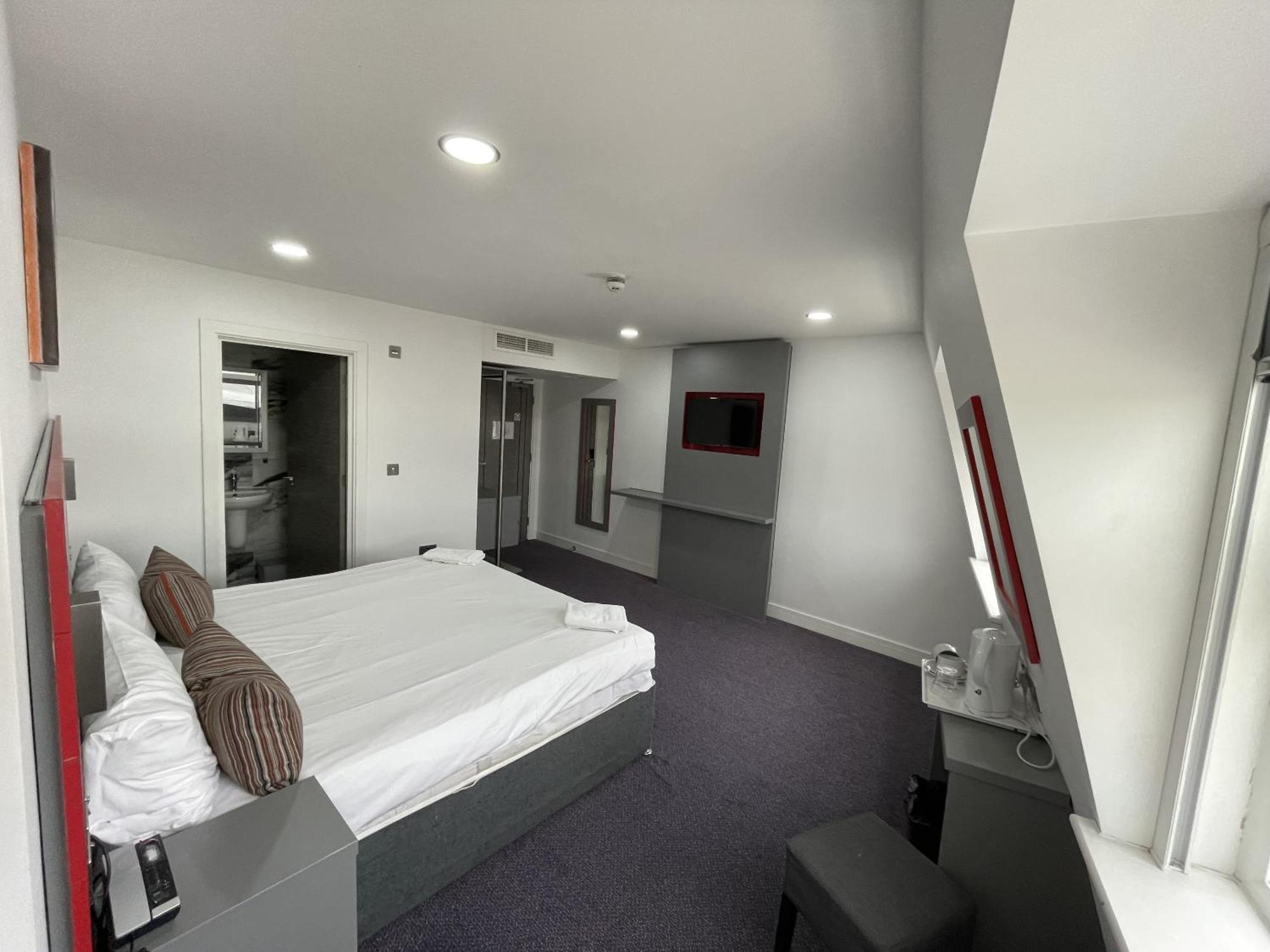 Ilford Hotel Goodmayes Buitenkant foto