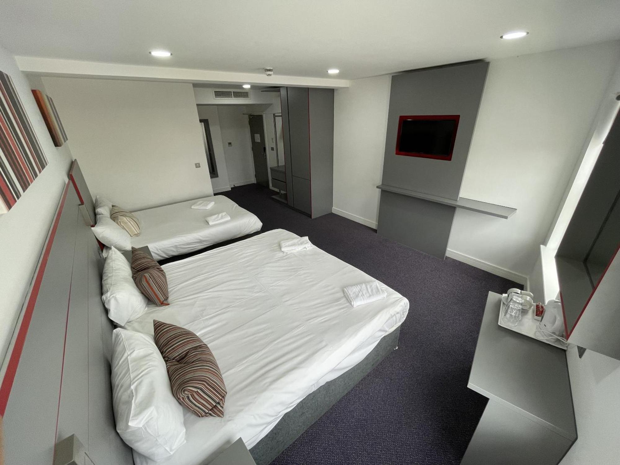 Ilford Hotel Goodmayes Kamer foto
